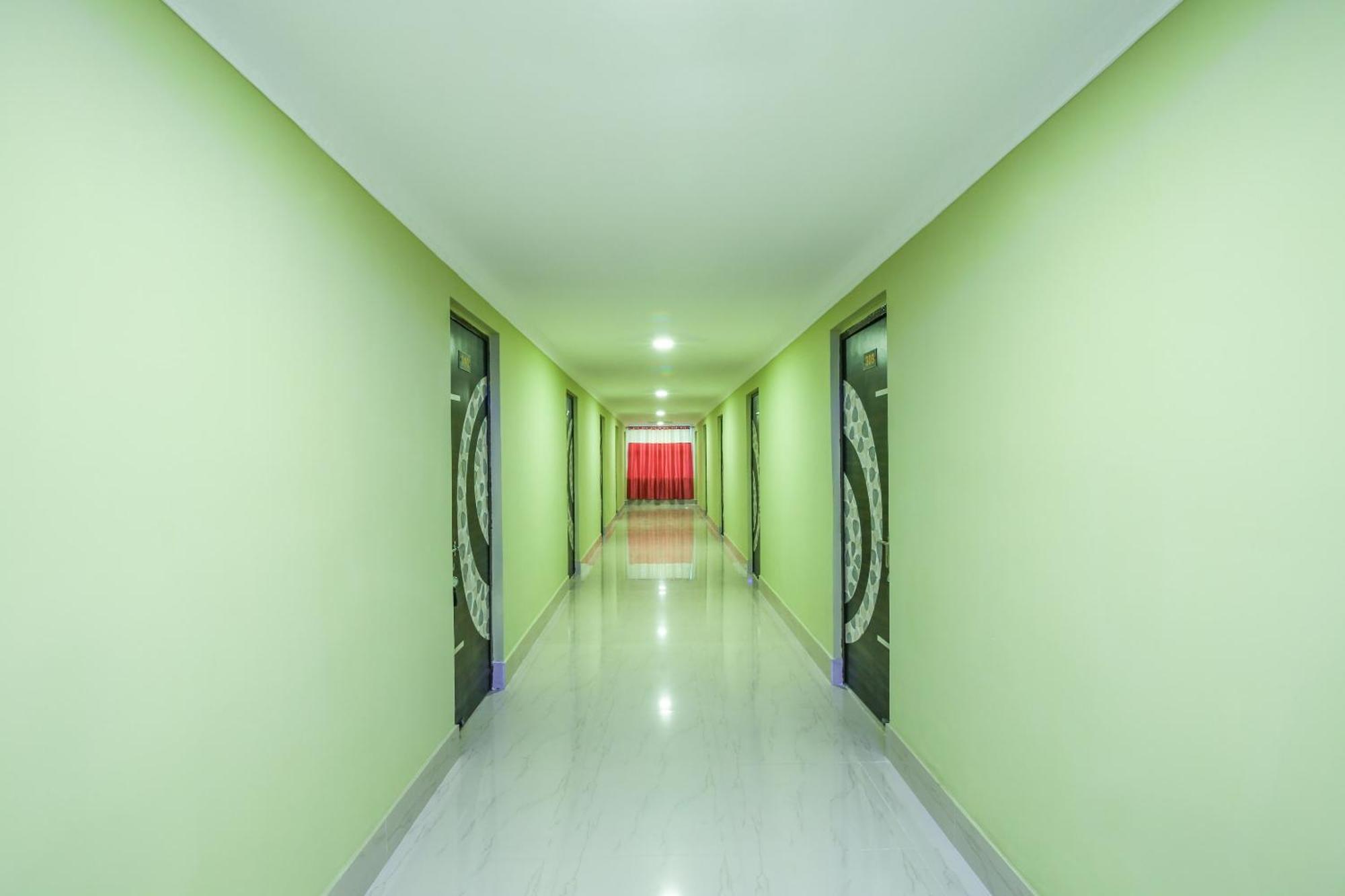 Hotel O Lokenath Джамшедпур Екстериор снимка
